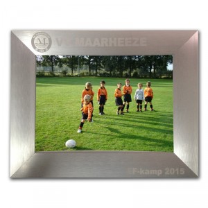 Aluminum photo frame laser engraving with a fiber laser