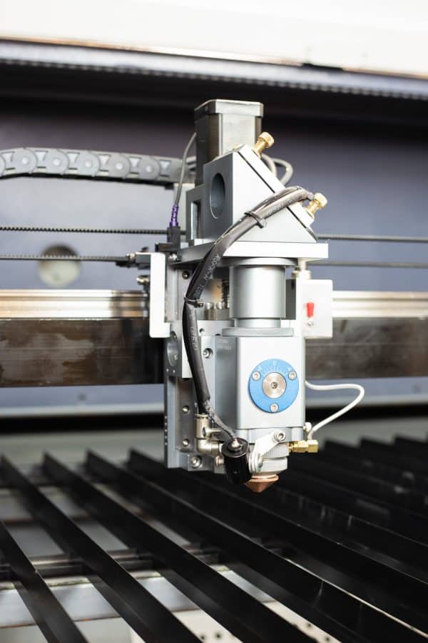 MQ1390C High-Power CO2 Combi metal wood plastic laser cutter laser head closeup
