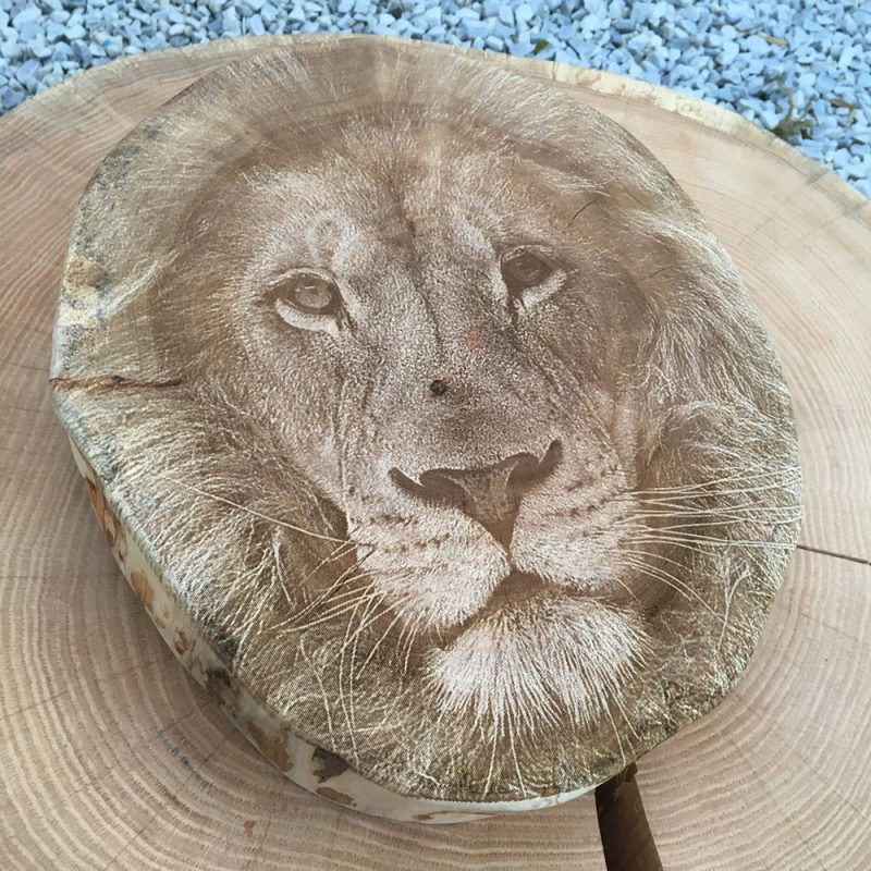 Laser engraving on real wood