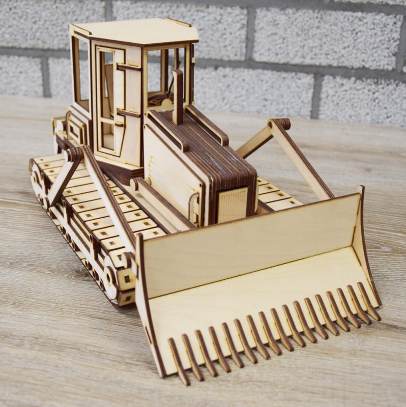 Wood modeling laser cutting with CO2 laser machine