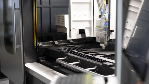 Metal laser cutter work bed
