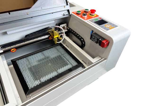 Safe laser machine for a wide range of applications